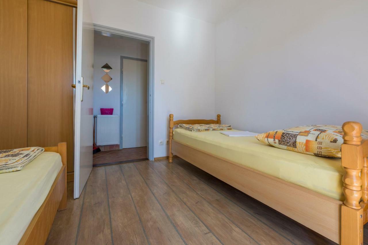 Klement Apartment Crikvenica Exterior photo